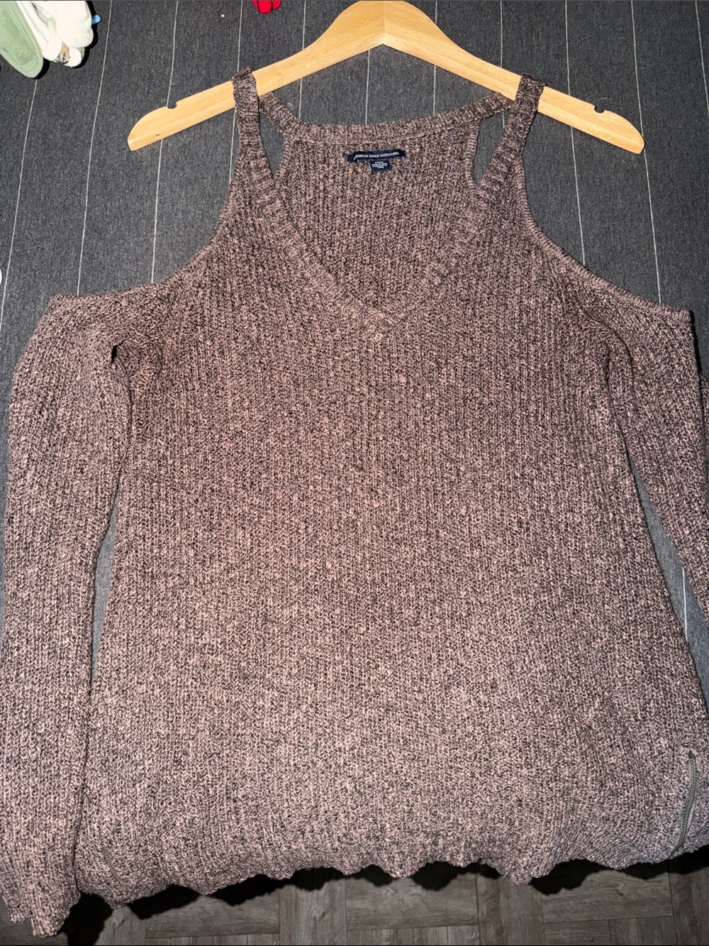American Eagle Outfitters Cold-Shoulder Knit Sweater in Heather Brown